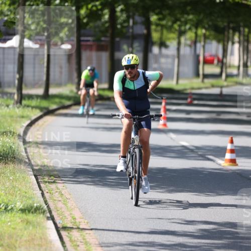 10.08.2025 - GEWOBA Citytriathlon Bremen Yannick Fuchs http://msf.ph/oto/8565275 10.08.2025 14:47:13 Radfahren 140, 220, 320 meine-sportfotos.de