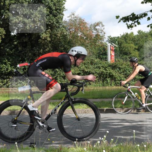 10.08.2025 - GEWOBA Citytriathlon Bremen Yannick Fuchs http://msf.ph/oto/8565472 10.08.2025 12:07:34 Radfahren 559, 646, 650, 693, 705, 706, 721, 740, 786, 815, 831, 879 meine-sportfotos.de