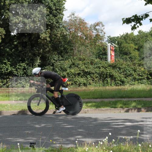10.08.2025 - GEWOBA Citytriathlon Bremen Yannick Fuchs http://msf.ph/oto/8565511 10.08.2025 12:07:49 Radfahren 559, 609, 646, 660, 693, 696, 698, 705, 706, 721, 723, 879 meine-sportfotos.de