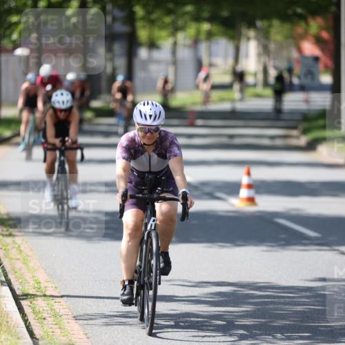 10.08.2025 - GEWOBA Citytriathlon Bremen Yannick Fuchs http://msf.ph/oto/8565546 10.08.2025 14:49:36 Radfahren 6, 169, 286, 305, 328, 377, 402, 429, 461, 466, 491, 517 meine-sportfotos.de