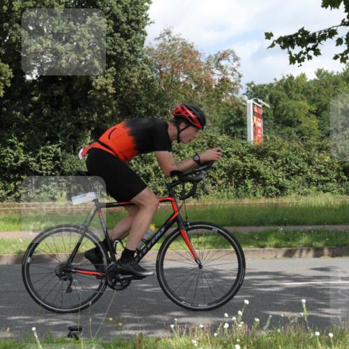 10.08.2025 - GEWOBA Citytriathlon Bremen Yannick Fuchs http://msf.ph/oto/8565559 10.08.2025 12:08:28 Radfahren 595, 597, 603, 608, 661, 672, 737, 797 meine-sportfotos.de