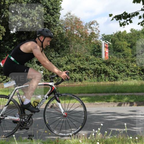 10.08.2025 - GEWOBA Citytriathlon Bremen Yannick Fuchs http://msf.ph/oto/8565561 10.08.2025 12:08:29 Radfahren 595, 597, 603, 608, 661, 672, 737, 797 meine-sportfotos.de