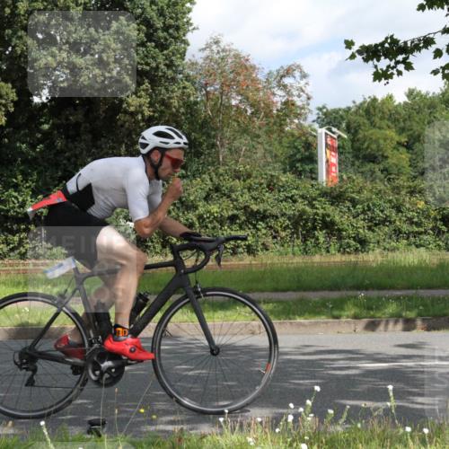 10.08.2025 - GEWOBA Citytriathlon Bremen Yannick Fuchs http://msf.ph/oto/8565569 10.08.2025 12:08:34 Radfahren 597, 603, 608, 661, 672, 677, 737, 797 meine-sportfotos.de