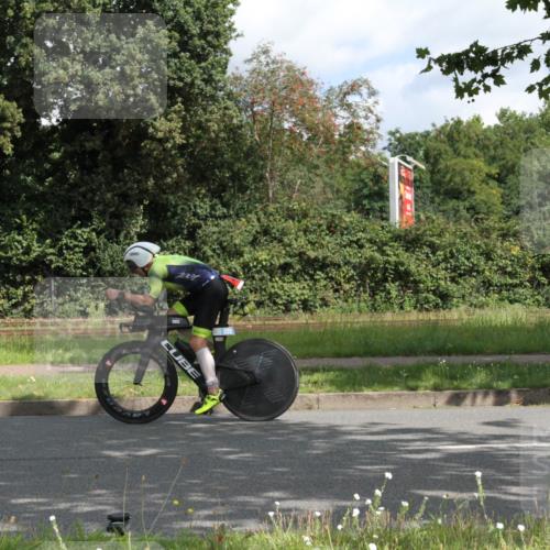 10.08.2025 - GEWOBA Citytriathlon Bremen Yannick Fuchs http://msf.ph/oto/8565573 10.08.2025 12:08:35 Radfahren 597, 603, 608, 661, 672, 677, 737, 797 meine-sportfotos.de