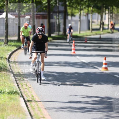 10.08.2025 - GEWOBA Citytriathlon Bremen Yannick Fuchs http://msf.ph/oto/8565621 10.08.2025 14:49:51 Radfahren 6, 169, 193, 293, 305, 322, 377, 402, 407, 429, 466, 509, 517 meine-sportfotos.de