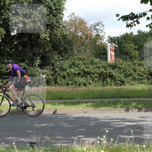 10.08.2025 - GEWOBA Citytriathlon Bremen Yannick Fuchs http://msf.ph/oto/8565710 10.08.2025 12:09:57 Radfahren 586, 607, 628, 688, 697, 732, 830, 849 meine-sportfotos.de