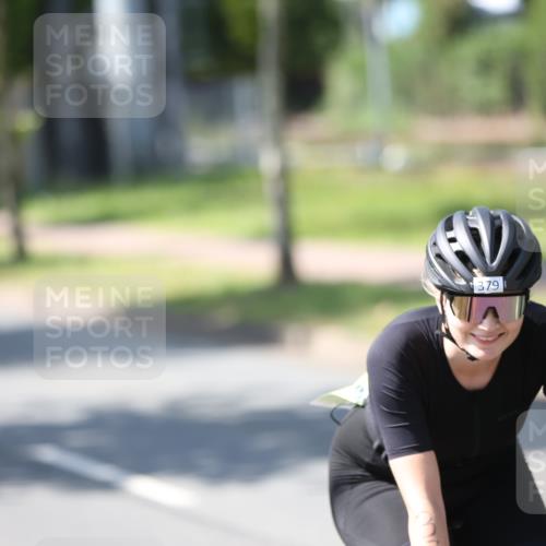 10.08.2025 - GEWOBA Citytriathlon Bremen Yannick Fuchs http://msf.ph/oto/8565741 10.08.2025 14:51:12 Radfahren 338, 379, 399, 411, 470, 492, 494 meine-sportfotos.de