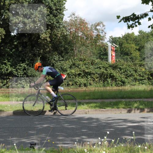 10.08.2025 - GEWOBA Citytriathlon Bremen Yannick Fuchs http://msf.ph/oto/8565771 10.08.2025 12:10:38 Radfahren 573, 622, 629, 644, 647, 656, 659, 685, 712, 722, 730, 748, 755, 819, 889, 1014 meine-sportfotos.de