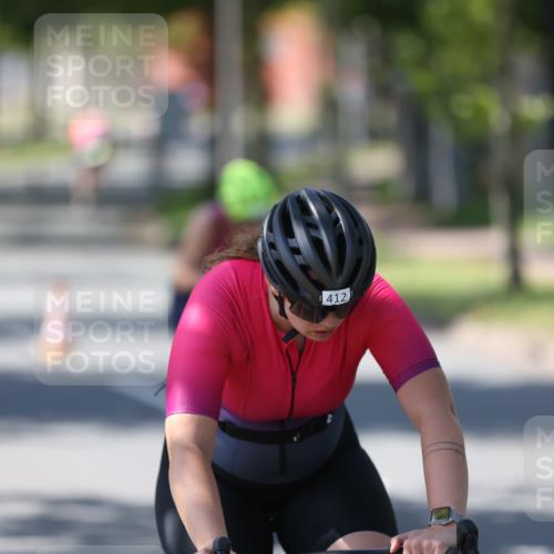 10.08.2025 - GEWOBA Citytriathlon Bremen Yannick Fuchs http://msf.ph/oto/8565846 10.08.2025 14:52:20 Radfahren 315, 321, 327, 329, 347, 361, 381, 412, 439, 469, 496, 520 meine-sportfotos.de