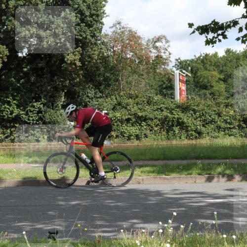 10.08.2025 - GEWOBA Citytriathlon Bremen Yannick Fuchs http://msf.ph/oto/8565884 10.08.2025 12:11:47 Radfahren 578, 583, 699, 702, 752 meine-sportfotos.de