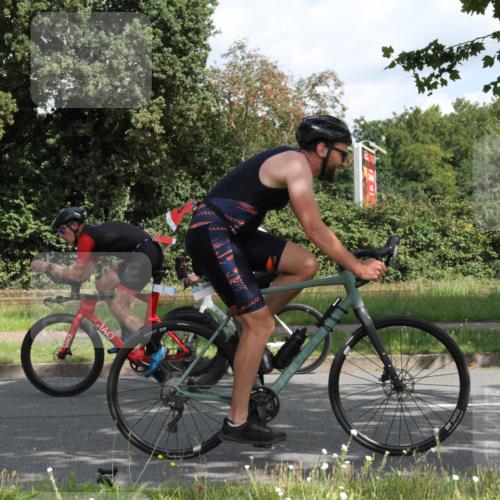 10.08.2025 - GEWOBA Citytriathlon Bremen Yannick Fuchs http://msf.ph/oto/8565893 10.08.2025 12:11:56 Radfahren 576, 667, 699, 702, 752, 799, 907 meine-sportfotos.de