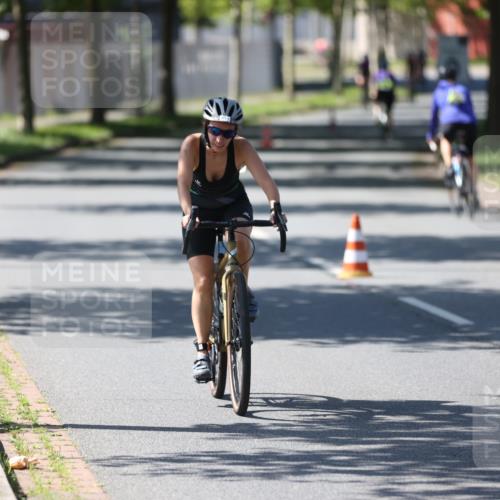 10.08.2025 - GEWOBA Citytriathlon Bremen Yannick Fuchs http://msf.ph/oto/8565920 10.08.2025 14:52:46 Radfahren 378, 459, 510 meine-sportfotos.de