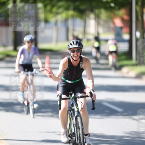 10.08.2025 - GEWOBA Citytriathlon Bremen Yannick Fuchs http://msf.ph/oto/8565936 10.08.2025 14:53:00 Radfahren 376, 378, 385, 463, 510 meine-sportfotos.de