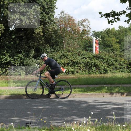 10.08.2025 - GEWOBA Citytriathlon Bremen Yannick Fuchs http://msf.ph/oto/8566052 10.08.2025 12:13:30 Radfahren 552, 612, 649, 664, 770, 774, 916, 1017, 1026 meine-sportfotos.de
