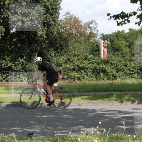 10.08.2025 - GEWOBA Citytriathlon Bremen Yannick Fuchs http://msf.ph/oto/8566101 10.08.2025 12:13:51 Radfahren 568, 590, 621, 664, 733, 776, 823, 863, 950, 951, 1017 meine-sportfotos.de