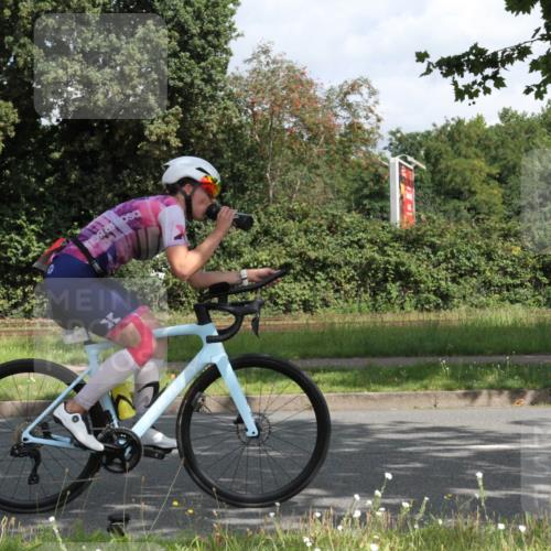 10.08.2025 - GEWOBA Citytriathlon Bremen Yannick Fuchs http://msf.ph/oto/8566119 10.08.2025 12:14:00 Radfahren 568, 587, 590, 615, 621, 689, 733, 788, 863, 873, 950, 951, 1030 meine-sportfotos.de