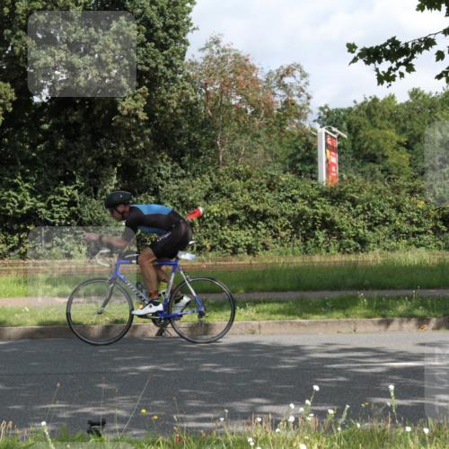 10.08.2025 - GEWOBA Citytriathlon Bremen Yannick Fuchs http://msf.ph/oto/8566161 10.08.2025 12:14:20 Radfahren 587, 615, 616, 630, 655, 681, 708, 735, 788, 793, 801, 888, 1030 meine-sportfotos.de