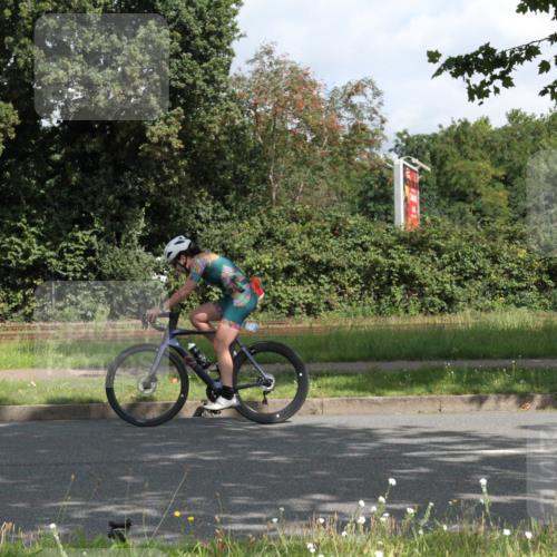 10.08.2025 - GEWOBA Citytriathlon Bremen Yannick Fuchs http://msf.ph/oto/8566164 10.08.2025 12:14:20 Radfahren 587, 615, 616, 630, 655, 681, 708, 735, 788, 793, 801, 888, 1030 meine-sportfotos.de