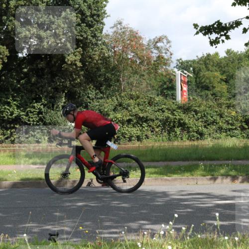 10.08.2025 - GEWOBA Citytriathlon Bremen Yannick Fuchs http://msf.ph/oto/8566174 10.08.2025 12:14:25 Radfahren 616, 630, 655, 681, 708, 735, 738, 788, 793, 801, 806, 888, 1030 meine-sportfotos.de