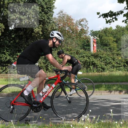 10.08.2025 - GEWOBA Citytriathlon Bremen Yannick Fuchs http://msf.ph/oto/8566206 10.08.2025 12:14:47 Radfahren 551, 627, 632, 635, 657, 736, 806, 826, 838, 857, 895, 897, 1020 meine-sportfotos.de