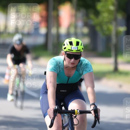 10.08.2025 - GEWOBA Citytriathlon Bremen Yannick Fuchs http://msf.ph/oto/8566220 10.08.2025 14:55:04 Radfahren 335, 357, 375, 424, 430, 450, 451, 511, 524 meine-sportfotos.de