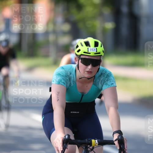 10.08.2025 - GEWOBA Citytriathlon Bremen Yannick Fuchs http://msf.ph/oto/8566221 10.08.2025 14:55:04 Radfahren 335, 357, 375, 424, 430, 450, 451, 511, 524 meine-sportfotos.de