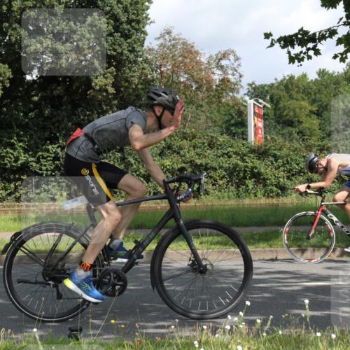 10.08.2025 - GEWOBA Citytriathlon Bremen Yannick Fuchs http://msf.ph/oto/8566242 10.08.2025 12:15:00 Radfahren 551, 564, 627, 635, 657, 753, 826, 852, 857, 895, 897, 959, 1011, 1020 meine-sportfotos.de
