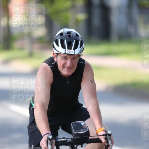 10.08.2025 - GEWOBA Citytriathlon Bremen Yannick Fuchs http://msf.ph/oto/8566278 10.08.2025 14:55:25 Radfahren 284, 443, 465, 511, 530 meine-sportfotos.de