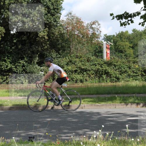10.08.2025 - GEWOBA Citytriathlon Bremen Yannick Fuchs http://msf.ph/oto/8566315 10.08.2025 12:15:44 Radfahren 600, 626, 641, 682, 715, 834, 836, 839, 840, 859, 1016, 1022 meine-sportfotos.de