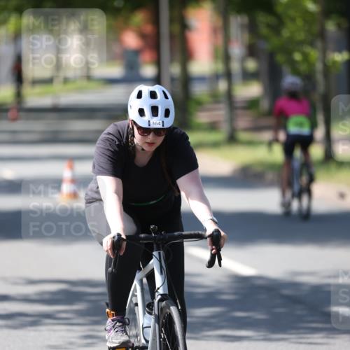 10.08.2025 - GEWOBA Citytriathlon Bremen Yannick Fuchs http://msf.ph/oto/8566319 10.08.2025 14:55:46 Radfahren 149, 364 meine-sportfotos.de