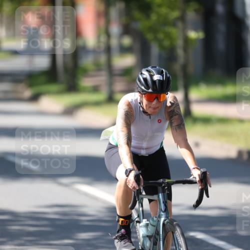 10.08.2025 - GEWOBA Citytriathlon Bremen Yannick Fuchs http://msf.ph/oto/8566346 10.08.2025 14:56:19 Radfahren 502 meine-sportfotos.de