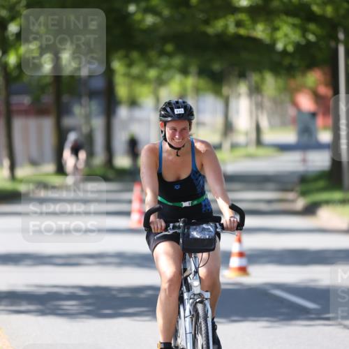 10.08.2025 - GEWOBA Citytriathlon Bremen Yannick Fuchs http://msf.ph/oto/8566374 10.08.2025 14:57:00 Radfahren 299, 388, 414, 435 meine-sportfotos.de