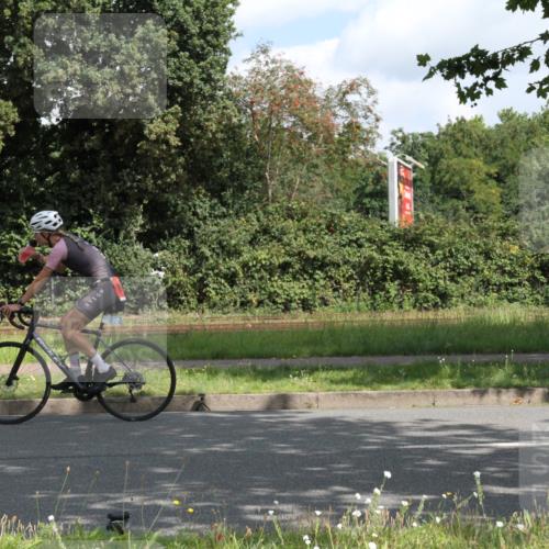 10.08.2025 - GEWOBA Citytriathlon Bremen Yannick Fuchs http://msf.ph/oto/8566391 10.08.2025 12:16:37 Radfahren 567, 742, 768, 783, 843, 902, 915, 1035, 1039 meine-sportfotos.de