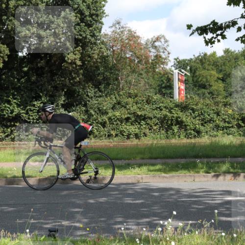 10.08.2025 - GEWOBA Citytriathlon Bremen Yannick Fuchs http://msf.ph/oto/8566434 10.08.2025 12:17:03 Radfahren 822, 877, 956, 1010, 1037 meine-sportfotos.de