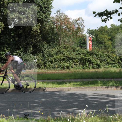10.08.2025 - GEWOBA Citytriathlon Bremen Yannick Fuchs http://msf.ph/oto/8566444 10.08.2025 12:17:10 Radfahren 856, 877, 956, 1037 meine-sportfotos.de