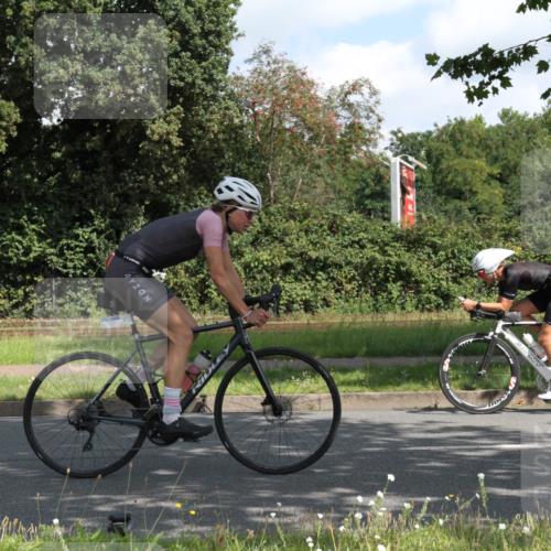 10.08.2025 - GEWOBA Citytriathlon Bremen Yannick Fuchs http://msf.ph/oto/8566474 10.08.2025 12:17:30 Radfahren 671, 766, 856, 912 meine-sportfotos.de