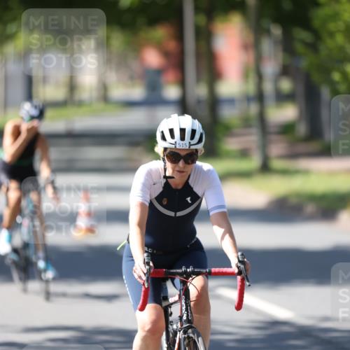 10.08.2025 - GEWOBA Citytriathlon Bremen Yannick Fuchs http://msf.ph/oto/8566486 10.08.2025 14:58:14 Radfahren 425, 512, 515 meine-sportfotos.de