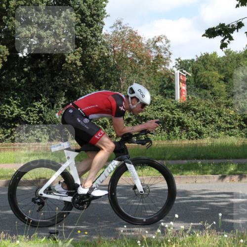 10.08.2025 - GEWOBA Citytriathlon Bremen Yannick Fuchs http://msf.ph/oto/8566495 10.08.2025 12:17:43 Radfahren 560, 566, 741, 765, 766, 912, 1025 meine-sportfotos.de