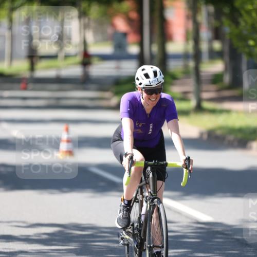 10.08.2025 - GEWOBA Citytriathlon Bremen Yannick Fuchs http://msf.ph/oto/8566498 10.08.2025 14:58:41 Radfahren 319, 421, 521 meine-sportfotos.de