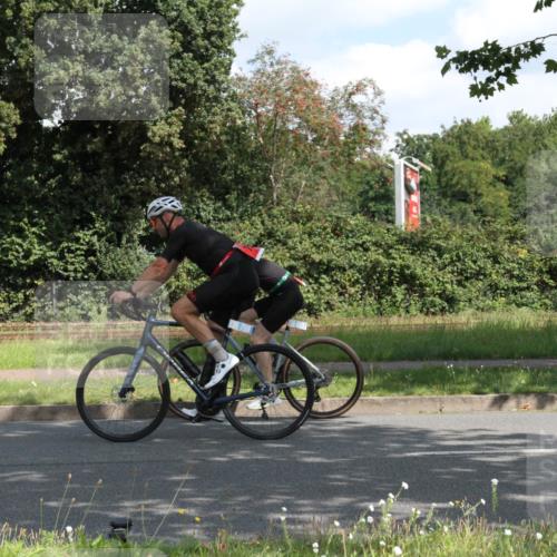 10.08.2025 - GEWOBA Citytriathlon Bremen Yannick Fuchs http://msf.ph/oto/8566499 10.08.2025 12:17:45 Radfahren 560, 566, 741, 765, 766, 933, 1025 meine-sportfotos.de