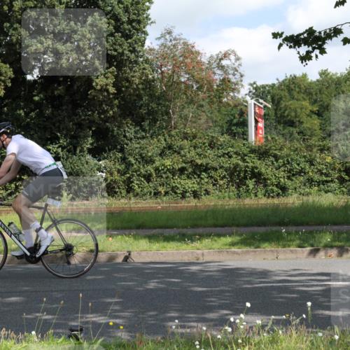10.08.2025 - GEWOBA Citytriathlon Bremen Yannick Fuchs http://msf.ph/oto/8566507 10.08.2025 12:17:47 Radfahren 560, 566, 741, 765, 766, 933, 1025 meine-sportfotos.de