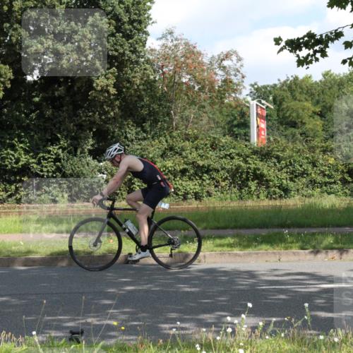 10.08.2025 - GEWOBA Citytriathlon Bremen Yannick Fuchs http://msf.ph/oto/8566579 10.08.2025 12:18:27 Radfahren 584, 637, 678, 680, 759, 763, 781, 855, 914, 919, 973 meine-sportfotos.de