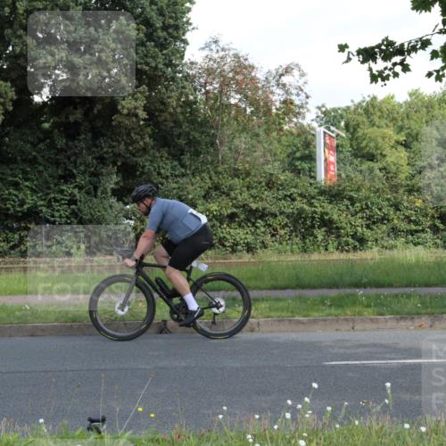10.08.2025 - GEWOBA Citytriathlon Bremen Yannick Fuchs http://msf.ph/oto/8566589 10.08.2025 12:18:34 Radfahren 584, 637, 642, 652, 678, 680, 759, 763, 781, 855, 919, 973, 1015, 1029 meine-sportfotos.de