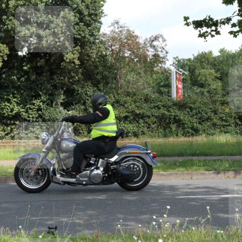 10.08.2025 - GEWOBA Citytriathlon Bremen Yannick Fuchs http://msf.ph/oto/8566617 10.08.2025 12:18:47 Radfahren 556, 584, 642, 652, 678, 759, 781, 789, 790, 825, 853, 978, 982, 1015, 1018, 1029 meine-sportfotos.de