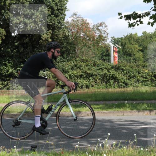 10.08.2025 - GEWOBA Citytriathlon Bremen Yannick Fuchs http://msf.ph/oto/8566624 10.08.2025 12:18:52 Radfahren 556, 642, 652, 789, 790, 825, 853, 978, 982, 1015, 1018, 1029 meine-sportfotos.de