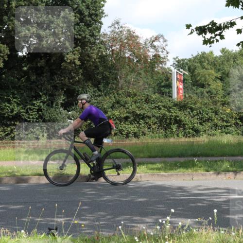10.08.2025 - GEWOBA Citytriathlon Bremen Yannick Fuchs http://msf.ph/oto/8566646 10.08.2025 12:19:14 Radfahren 709, 750, 762, 804, 1033 meine-sportfotos.de
