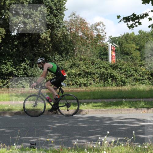 10.08.2025 - GEWOBA Citytriathlon Bremen Yannick Fuchs http://msf.ph/oto/8566672 10.08.2025 12:19:55 Radfahren 554, 639, 719, 739, 764, 782, 784, 841, 920, 1027 meine-sportfotos.de