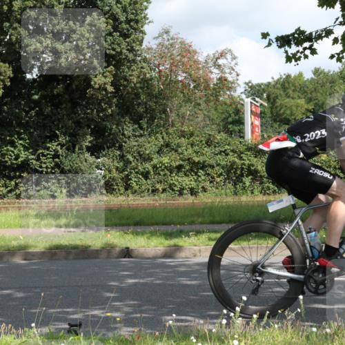 10.08.2025 - GEWOBA Citytriathlon Bremen Yannick Fuchs http://msf.ph/oto/8566697 10.08.2025 12:20:19 Radfahren 565, 570, 596, 631, 720, 782, 784, 844, 892, 920 meine-sportfotos.de