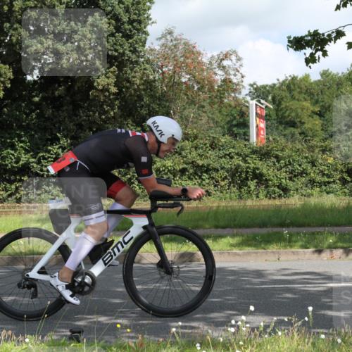 10.08.2025 - GEWOBA Citytriathlon Bremen Yannick Fuchs http://msf.ph/oto/8566708 10.08.2025 12:20:34 Radfahren 563, 596, 631, 720, 734, 829, 900, 940 meine-sportfotos.de