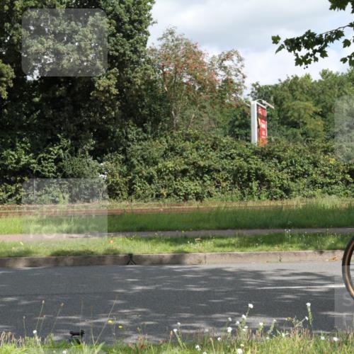 10.08.2025 - GEWOBA Citytriathlon Bremen Yannick Fuchs http://msf.ph/oto/8566752 10.08.2025 12:21:19 Radfahren 555, 618, 662, 758, 761, 785, 813, 869, 913, 949, 969, 975, 1002 meine-sportfotos.de